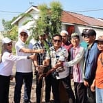 Pemprov Kalsel Tanam 60 Pohon Buah di Banjar: Wujud Nyata Aksi Hijau Peringati Hari Habitat Dunia Screenshot 2025-11-11 at 20.33.45