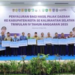 Gubernur Muhidin Pimpin RUPS Bank Kalsel, Dorong Kinerja Tetap Kompetitif IMG-20260305-WA0117-2223974045