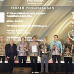 Empat Tahun Berturut-turut Raih Bintang 5, Bank Kalsel Borong Penghargaan di TOP BUMD Awards 2026 WhatsApp Image 2026-04-14 at 11.33.31 (2)