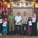 Pemkab Balangan Salurkan Puluhan Al-Qur’an untuk Dukung Pembelajaran Santri TPA di Desa Suryatama IMG-20260517-WA0081