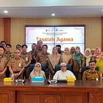 Salat Jadi Fondasi Integritas, Disdukcapil Kalsel Perkuat Mental Spiritual ASN 21e053b8-6c5e-48fb-9fd8-ebd82d0fb9de-715x400