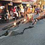 Jalan Veteran Banjarmasin Ambles, Enam Bangunan Terdampak dan Akses Lalu Lintas Dialihkan PHOTO-2026-07-15-14-48-41