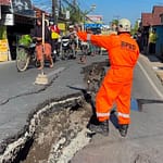 Jalan Veteran Banjarmasin Ambles, PUPR Kalsel Siapkan Penutupan Sementara untuk Percepatan Perbaikan a7ff20c2-1802-465e-ae2e-2806896d3f7a-1024x576