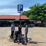 Dishub Balangan Mulai Benahi Parkir, Rambu Dipasang Bertahap di Sejumlah Lokasi IMG-20260724-WA0015