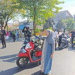 Saat Merah Putih Dikibarkan, Pengendara di Ahmad Yani Banjarmasin Berhenti Sejenak PHOTO-2026-08-17-13-14-31