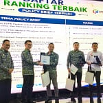 Kebijakan Berbasis Bukti Antar Balangan ke Panggung Nasional, Didik Haryanto Raih Juara I INAKI Award 2026 TrfGMbM3LCWO2HEJuEDv