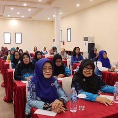 BKOW Kalsel Bersinergi dengan DPPPAKB Tingkatkan Kesadaran Perlindungan Perempuan dan Anak 90f172e8-ef3f-41d9-9bf2-792b49b3c420-1024x683