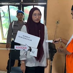 Pembunuhan Bidan di Kelayan A Direkonstruksi, Pelaku Tusuk Korban karena Permintaan Uang Ditolak rekontruksi pembunuhan bidan kelayan