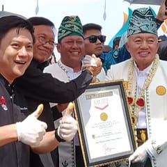 Batola Pecahkan Rekor MURI, 100 Ribu Porsi Daging Masak Habang Warnai Harjad ke-66 PHOTO-2026-01-04-22-13-38