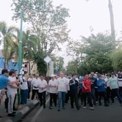 Bank Kalsel Sosialisasikan QRIS Lewat Jalan Sehat di Amuntai image