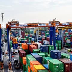 Empat E-RTG Baru Perkuat TPK Banjarmasin, Pacu Produktivitas dan Wujudkan Pelabuhan Ramah Lingkungan PHOTO-2026-07-28-14-52-22